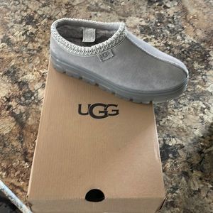 NWT Ugg Tasman Clear (campfire)